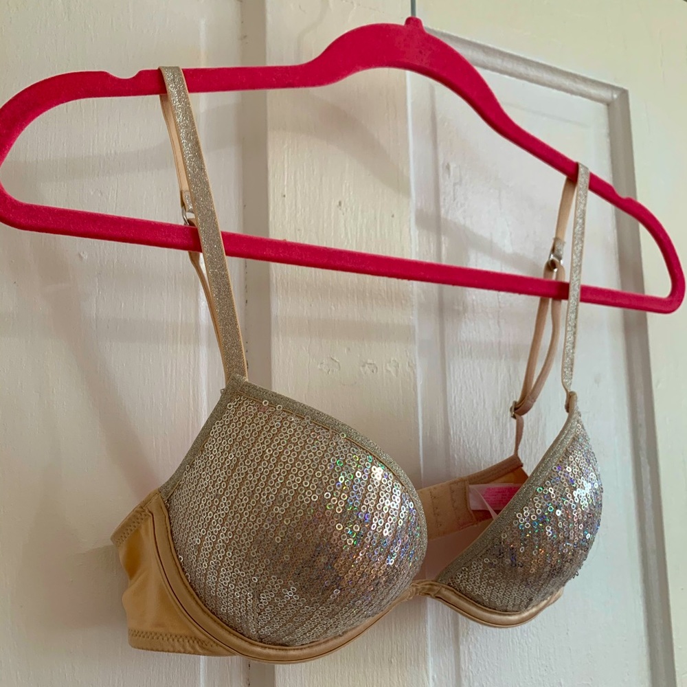 Victoria’s Secret Heartbreaker push up bra